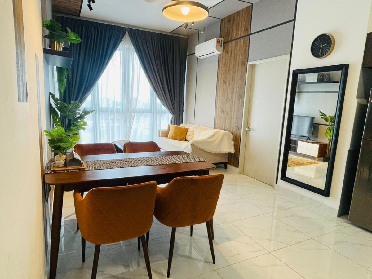 Auranadtroikakb Apartment Wifi-Netflix-Coway Kota Bharu Exterior foto