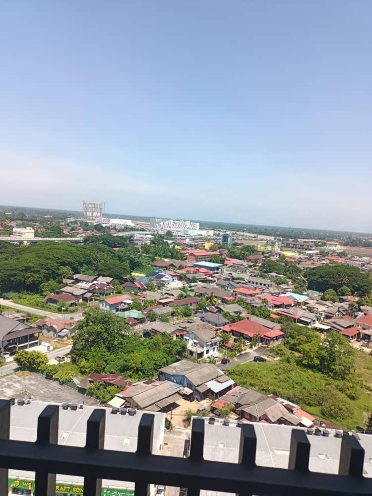 Auranadtroikakb Apartment Wifi-Netflix-Coway Kota Bharu Exterior foto